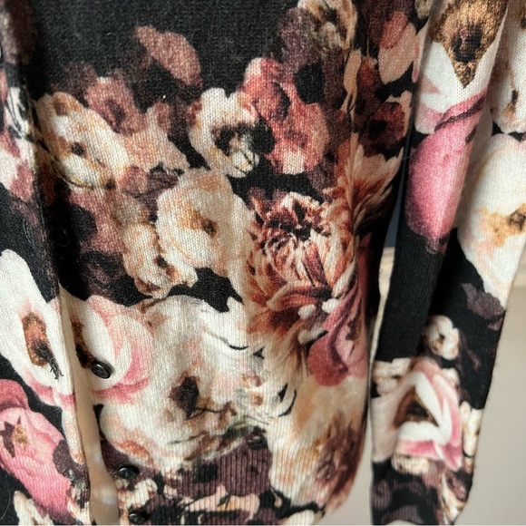100% Cashmere Floral Button-Up  Sweater - Picture 3 of 5